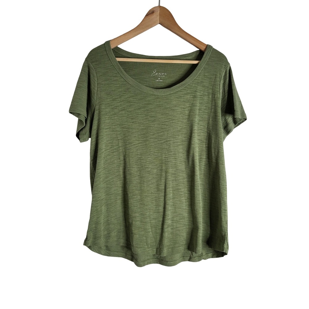 Encore by Idina Menzel Earthy M Olive Green Slub Knit Scoop Neck T-Shirt